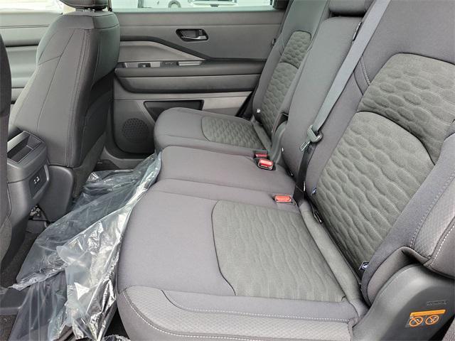new 2025 Nissan Pathfinder car, priced at $35,128