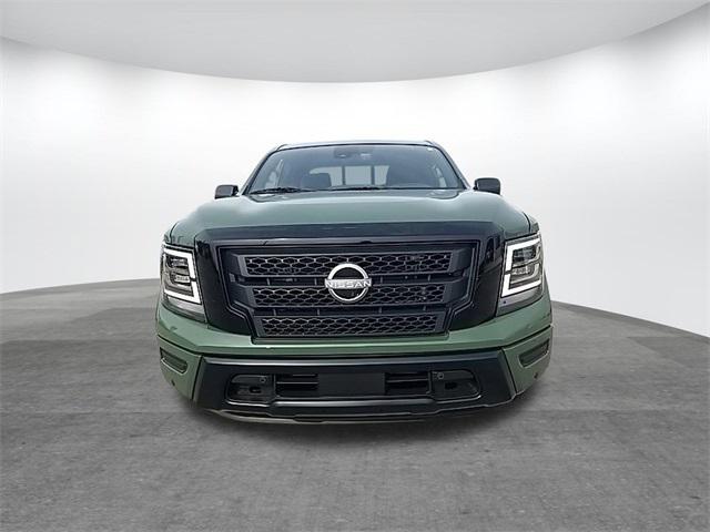 new 2024 Nissan Titan car, priced at $46,903