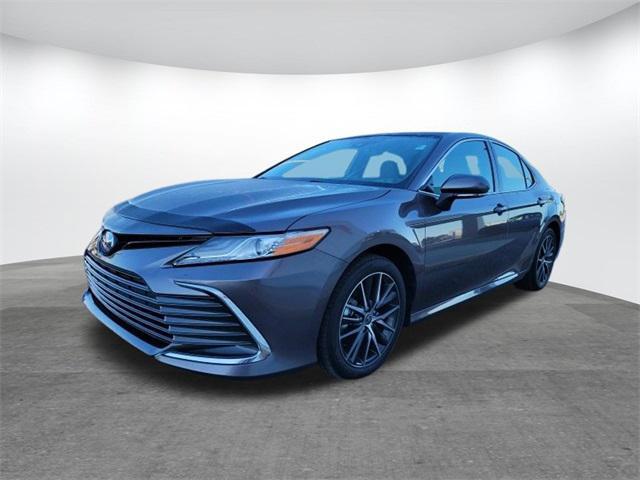 used 2024 Toyota Camry Hybrid car, priced at $31,994