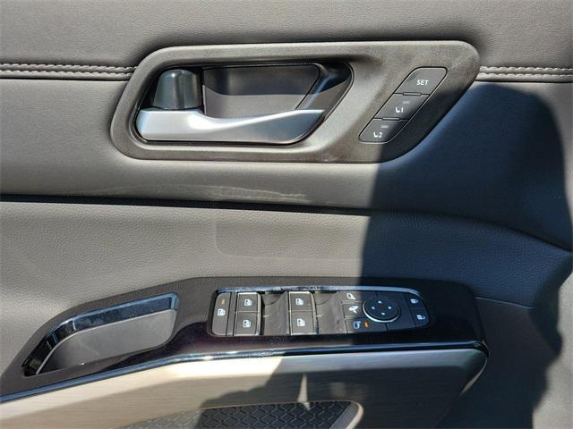 new 2025 Nissan Pathfinder car, priced at $50,654
