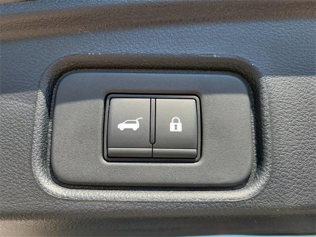 new 2025 Nissan Pathfinder car, priced at $50,654