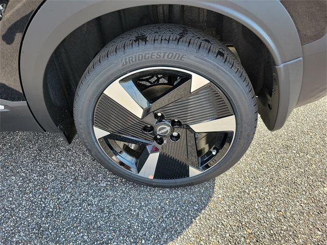 new 2025 Nissan Kicks car, priced at $26,622