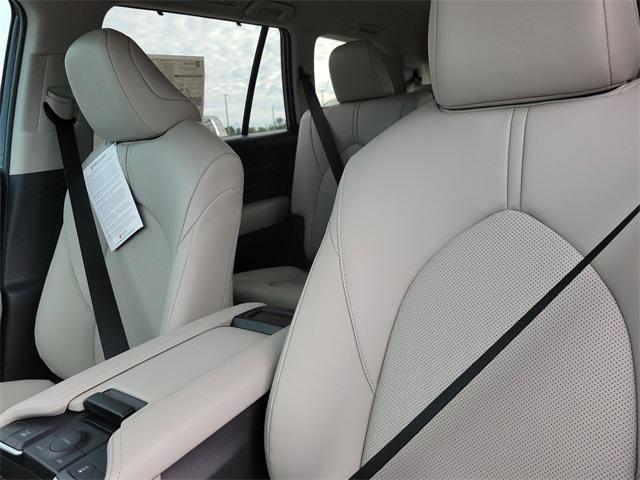 used 2025 Toyota Grand Highlander Hybrid car, priced at $54,135