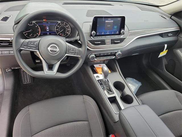 new 2025 Nissan Altima car, priced at $27,365