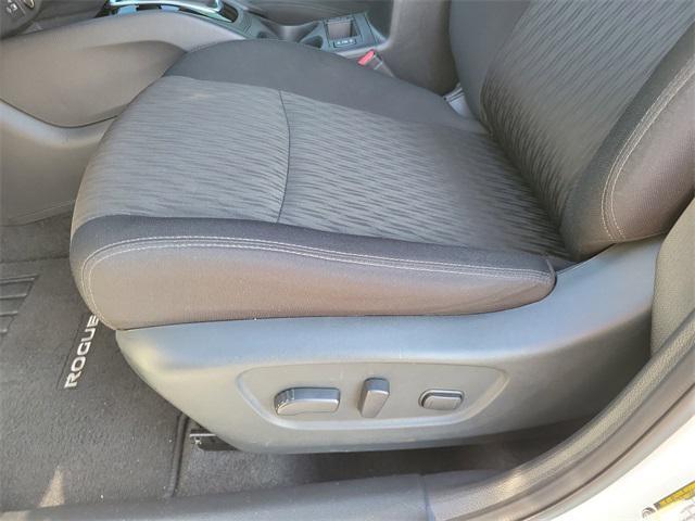 used 2020 Nissan Rogue car, priced at $17,462