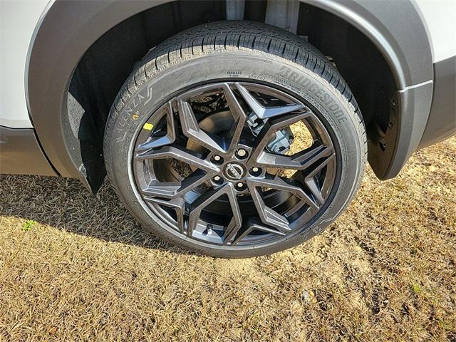 new 2025 Nissan Kicks car, priced at $27,230