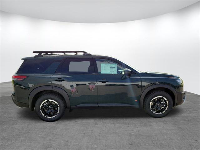 new 2025 Nissan Pathfinder car, priced at $42,757