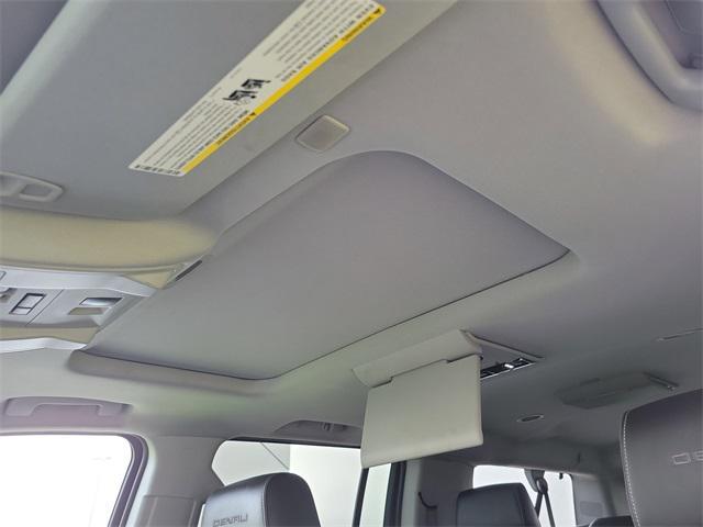 used 2019 GMC Yukon XL car, priced at $35,997