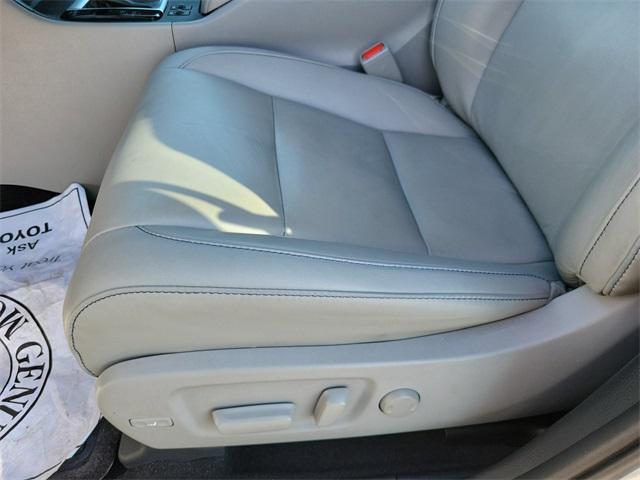 used 2019 Toyota Highlander car, priced at $30,017