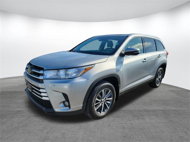 used 2019 Toyota Highlander car, priced at $30,017