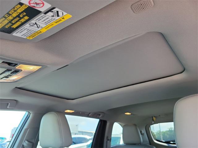 used 2019 Toyota Highlander car, priced at $30,017