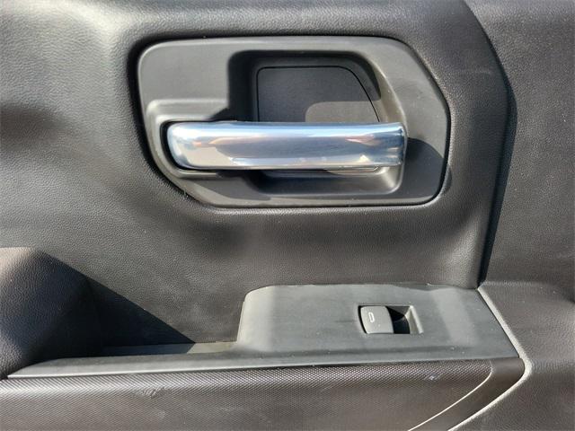 used 2023 Chevrolet Silverado 1500 car, priced at $31,820