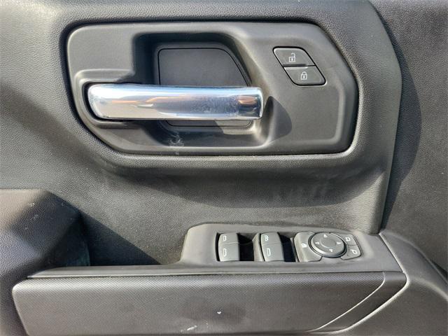 used 2023 Chevrolet Silverado 1500 car, priced at $31,820