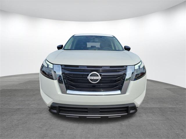 new 2025 Nissan Pathfinder car, priced at $38,002