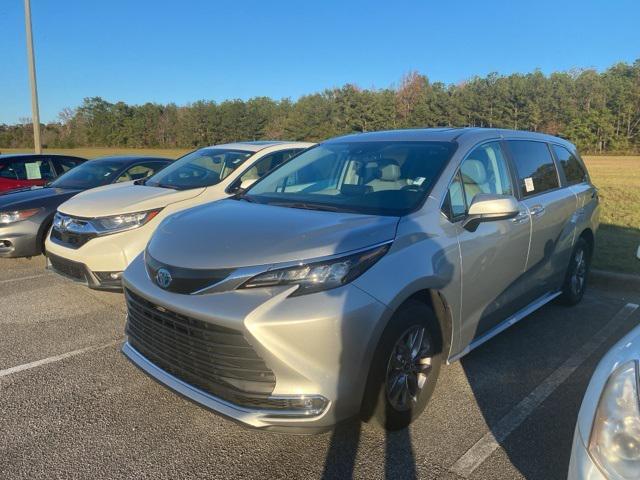 used 2024 Toyota Sienna car, priced at $47,995