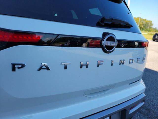 new 2024 Nissan Pathfinder car, priced at $46,529