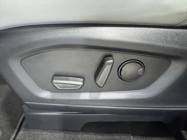 new 2025 Ford Explorer car, priced at $49,455