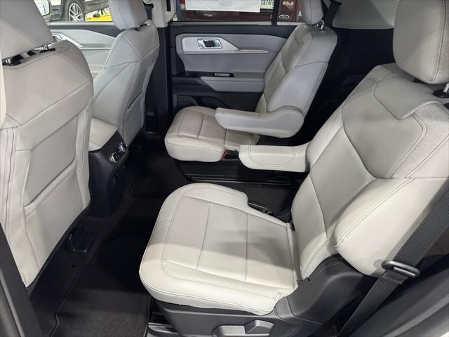 new 2025 Ford Explorer car, priced at $49,455