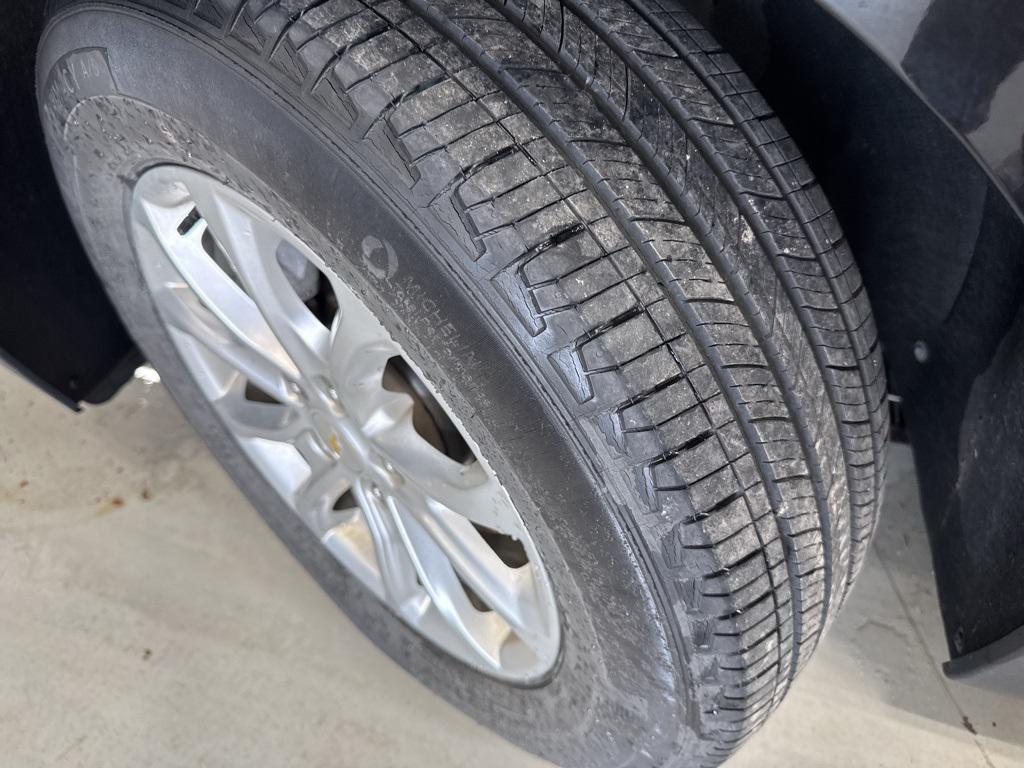 used 2020 Chevrolet Equinox car, priced at $16,899