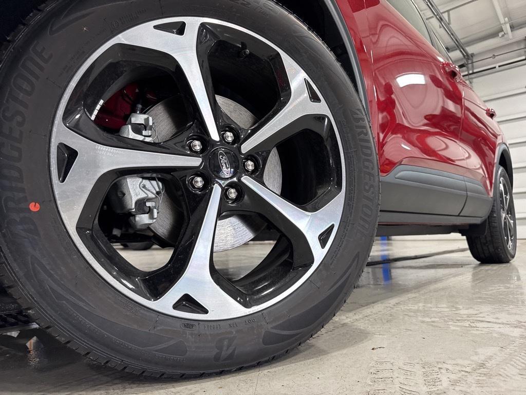 new 2025 Ford Escape car, priced at $41,005