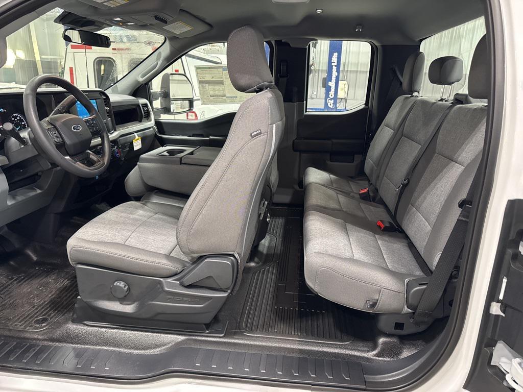 new 2025 Ford F-250 car, priced at $55,550