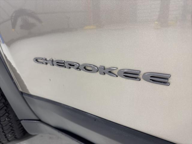 used 2016 Jeep Cherokee car, priced at $18,899