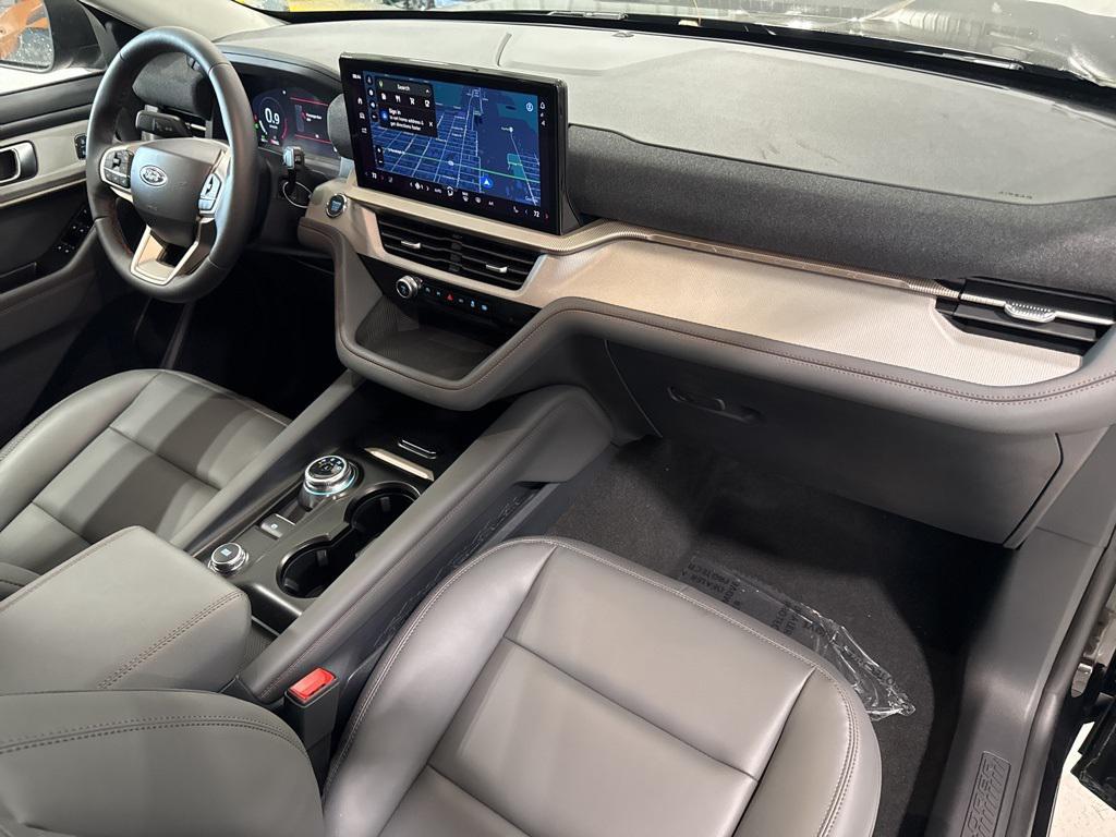 new 2025 Ford Explorer car, priced at $49,515