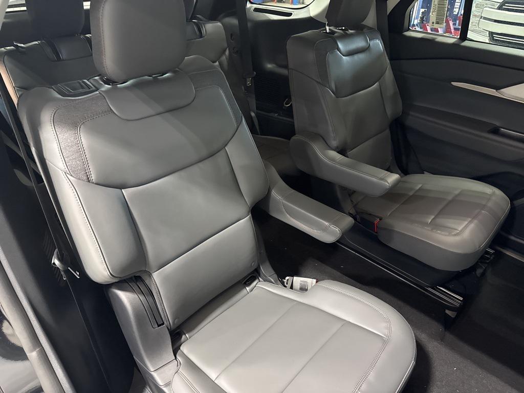 new 2025 Ford Explorer car, priced at $49,515