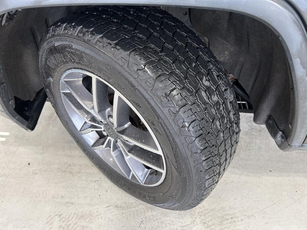 used 2013 Jeep Grand Cherokee car, priced at $9,000