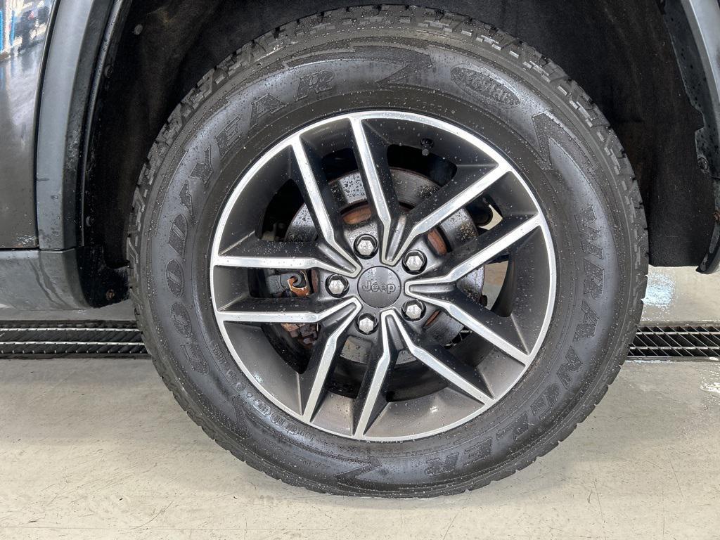 used 2013 Jeep Grand Cherokee car, priced at $9,000