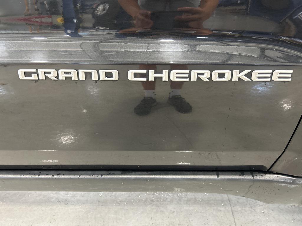used 2013 Jeep Grand Cherokee car, priced at $9,000