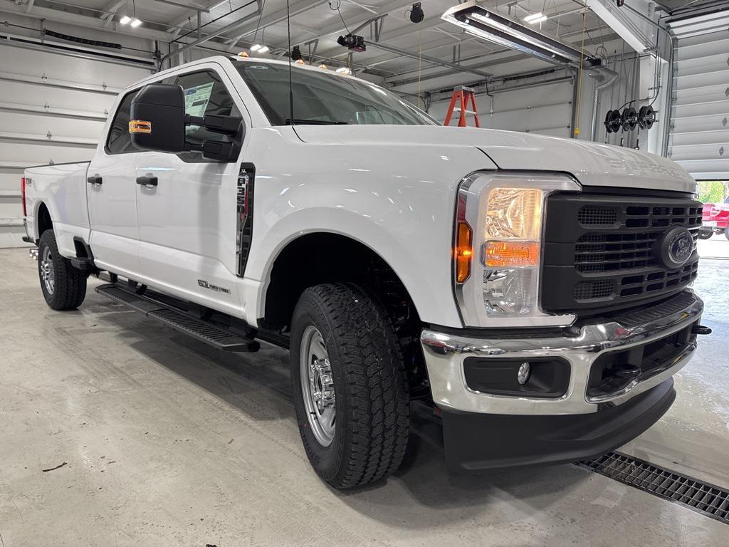 new 2025 Ford F-350 car, priced at $72,670