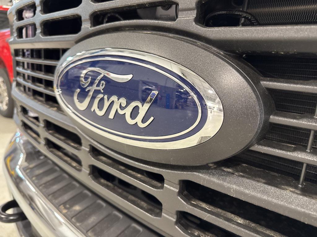 new 2025 Ford F-350 car, priced at $72,670