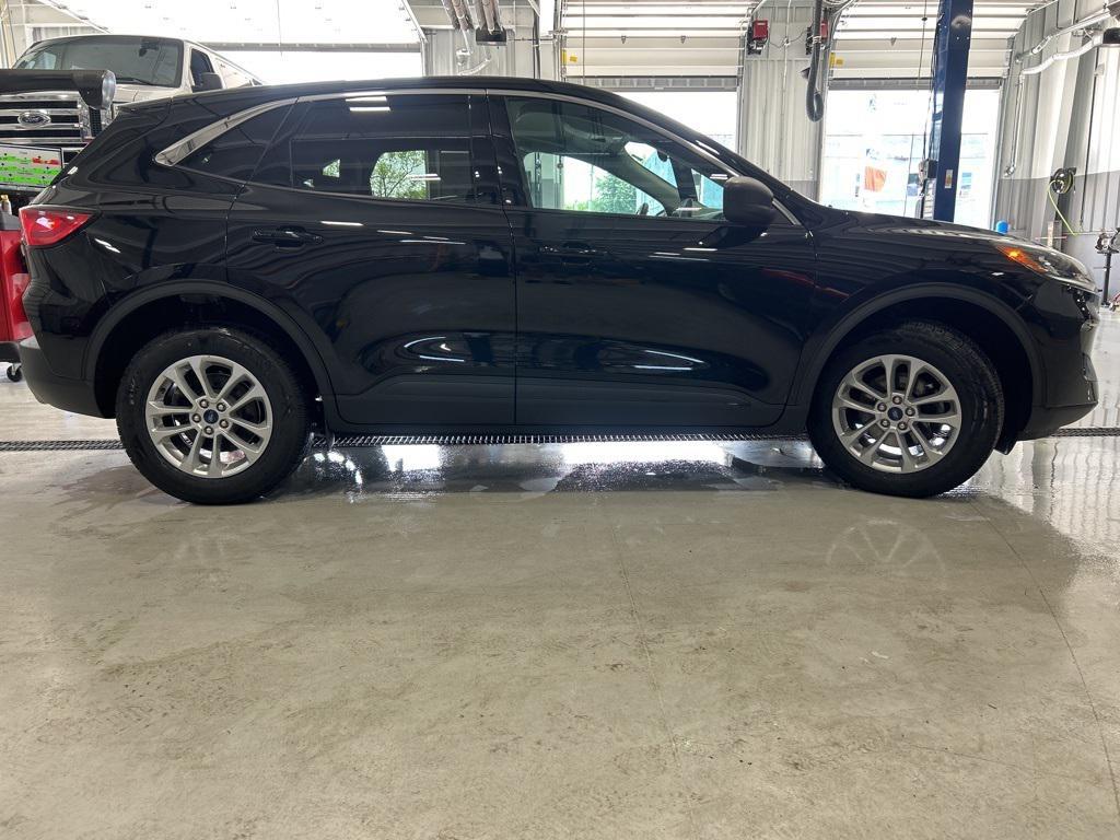 used 2022 Ford Escape car, priced at $17,995