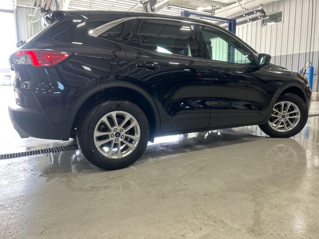 used 2022 Ford Escape car, priced at $17,995