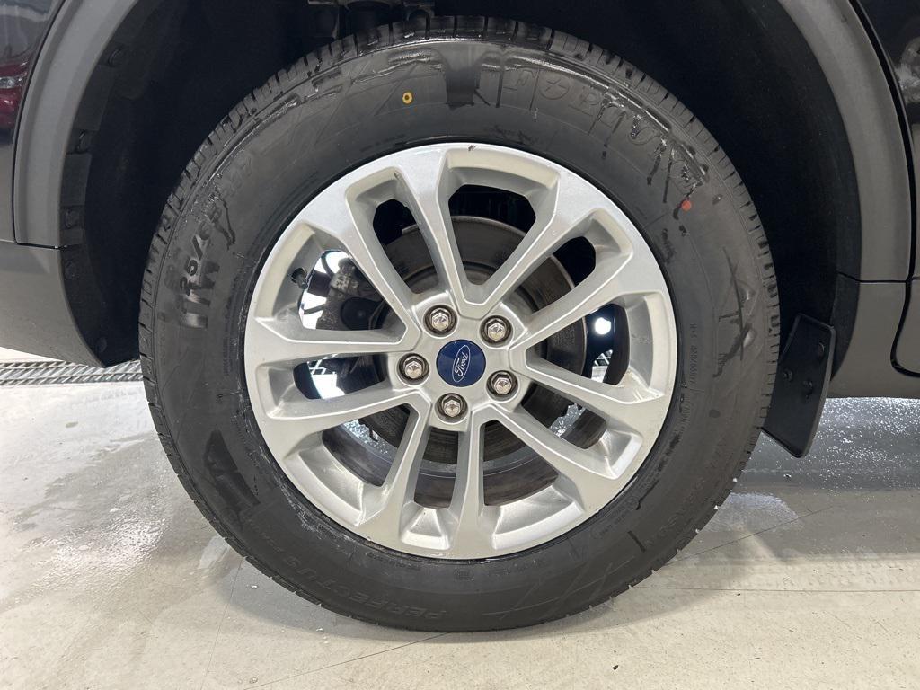 used 2022 Ford Escape car, priced at $17,995