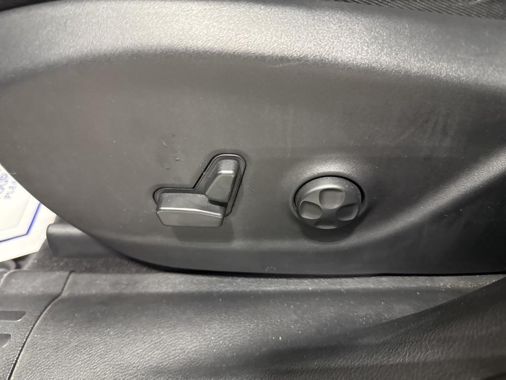 used 2018 Jeep Cherokee car, priced at $17,500