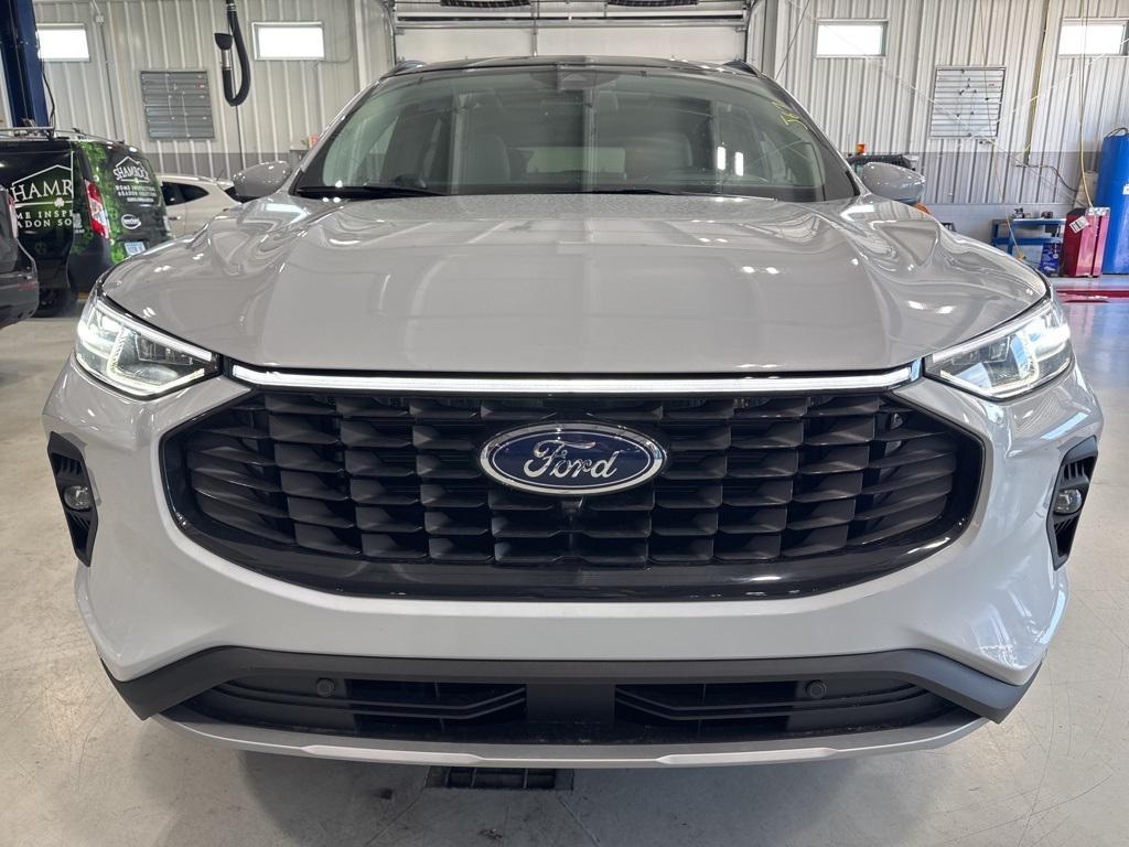 new 2025 Ford Escape PHEV car, priced at $45,220