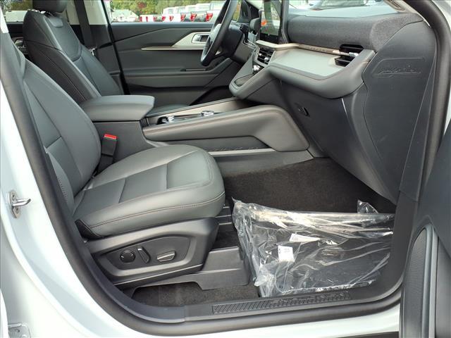 new 2025 Ford Explorer car, priced at $50,355