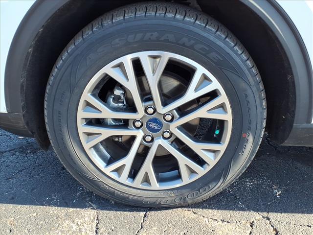 used 2022 Ford Escape car, priced at $25,995