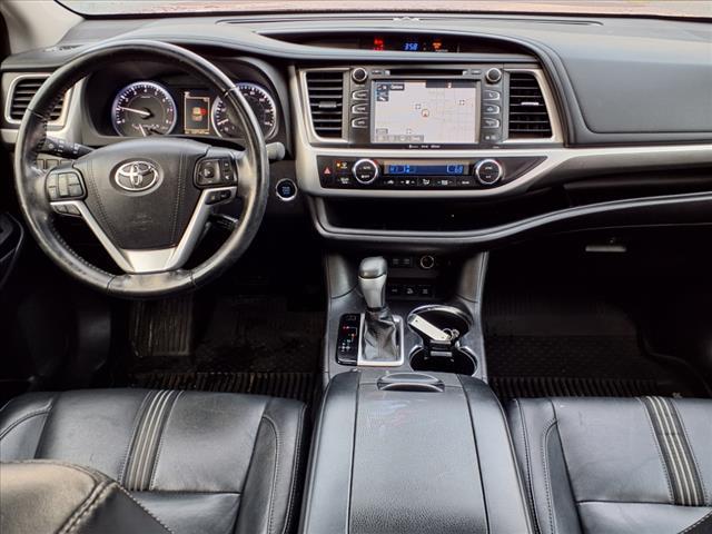 used 2018 Toyota Highlander car, priced at $21,995