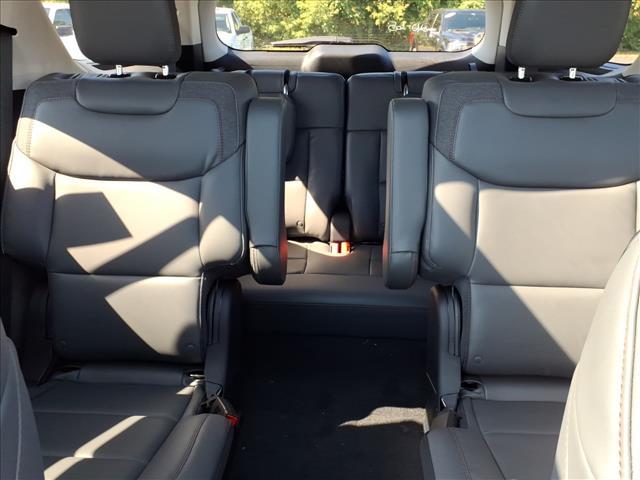 new 2025 Ford Explorer car, priced at $51,250