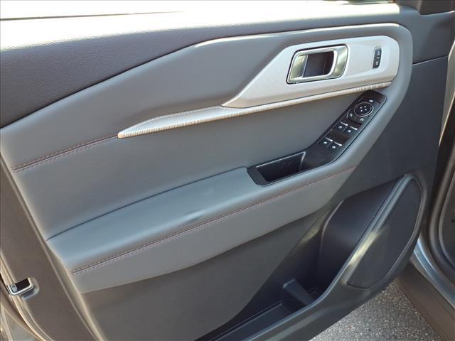 new 2025 Ford Explorer car, priced at $50,955