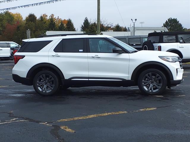 new 2025 Ford Explorer car