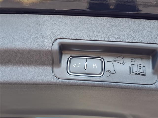 new 2025 Ford Explorer car