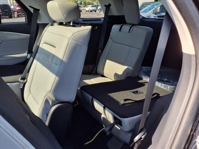 new 2025 Ford Explorer car