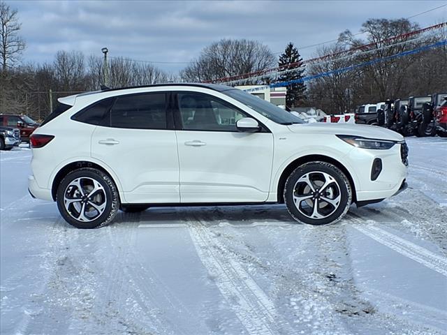 new 2025 Ford Escape car, priced at $43,030