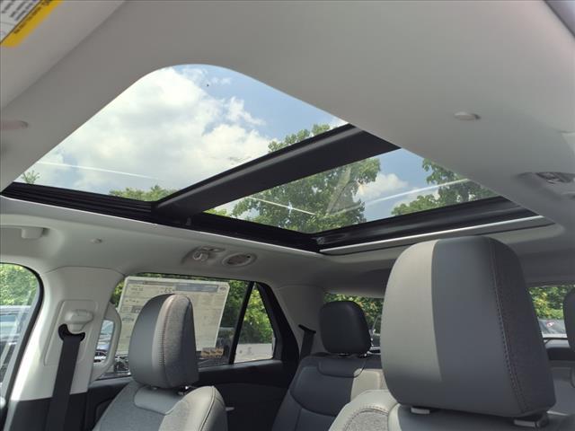 new 2025 Ford Explorer car