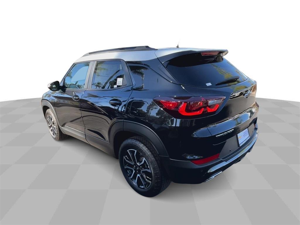 new 2025 Chevrolet TrailBlazer car, priced at $27,900