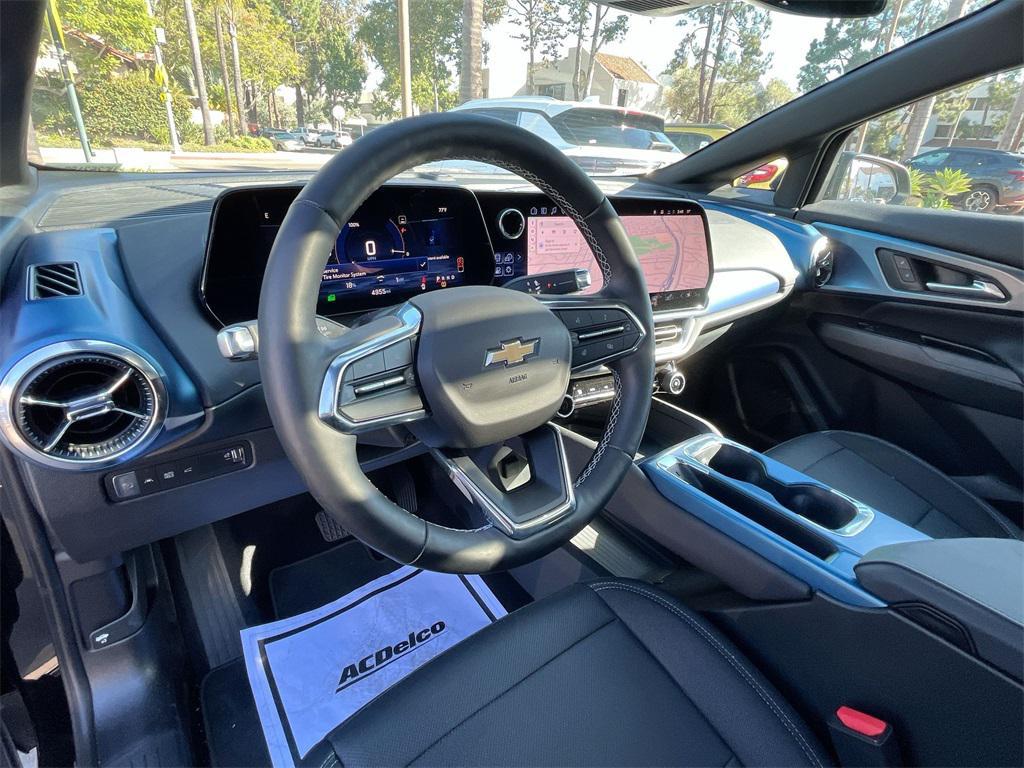 used 2025 Chevrolet Equinox EV car, priced at $39,900